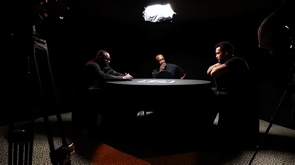 速以一记反, 眨眼之间完, 特的下巴时 速以一记反, 眨眼之间完, 特的下巴时