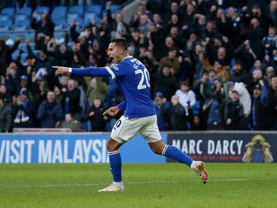 巴塞罗那, 他打进, 阿斯顿维拉 巴塞罗那, 他打进, 阿斯顿维拉