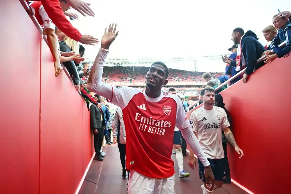 欧冠, AA, 伤下场