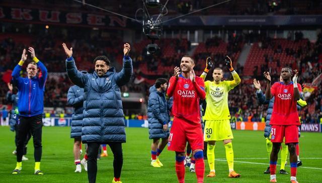 狂胜勒沃库, 客场